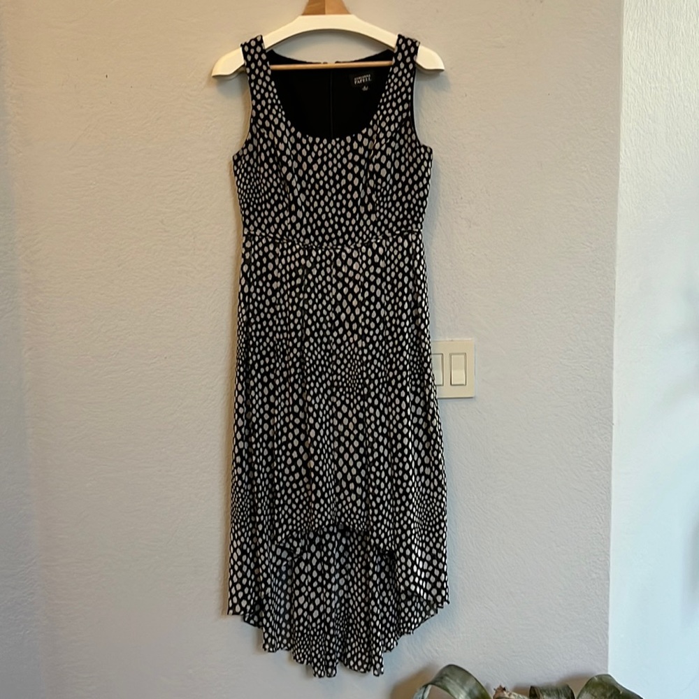 Adrianna Papell High-Low Black & White Sleeveless Dress Size 8
